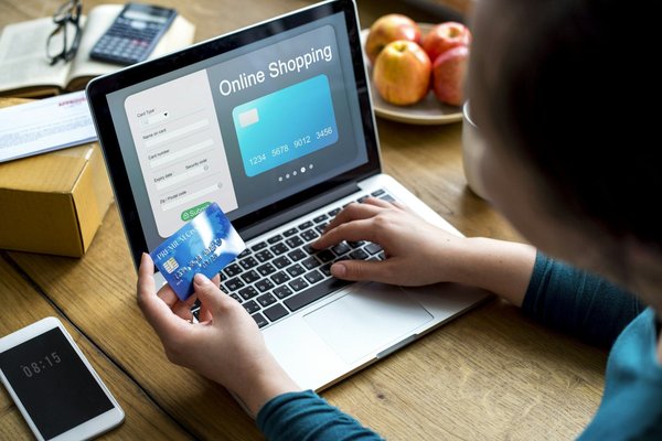 Formations et méthodes pour lancer un business en ligne chez soi